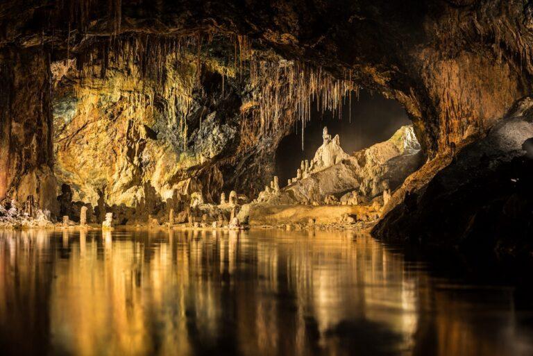 thüringer wald Die Saalfelder Feegrotten gehören zu den farbenprächtigsten Schaugrotten der Welt. © Regionalverbund Thüringer Wald e.V., Dominik Ketz