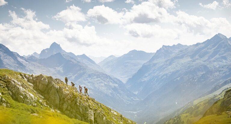 Hochkarätige Sport-Events im sommerlichen St. Anton am Arlberg/Tirol Wenn die Wadln brennen Hochkarätige Sport-Events im sommerlichen St. Anton am Arlberg/Tirol Wenn die Wadln brennen